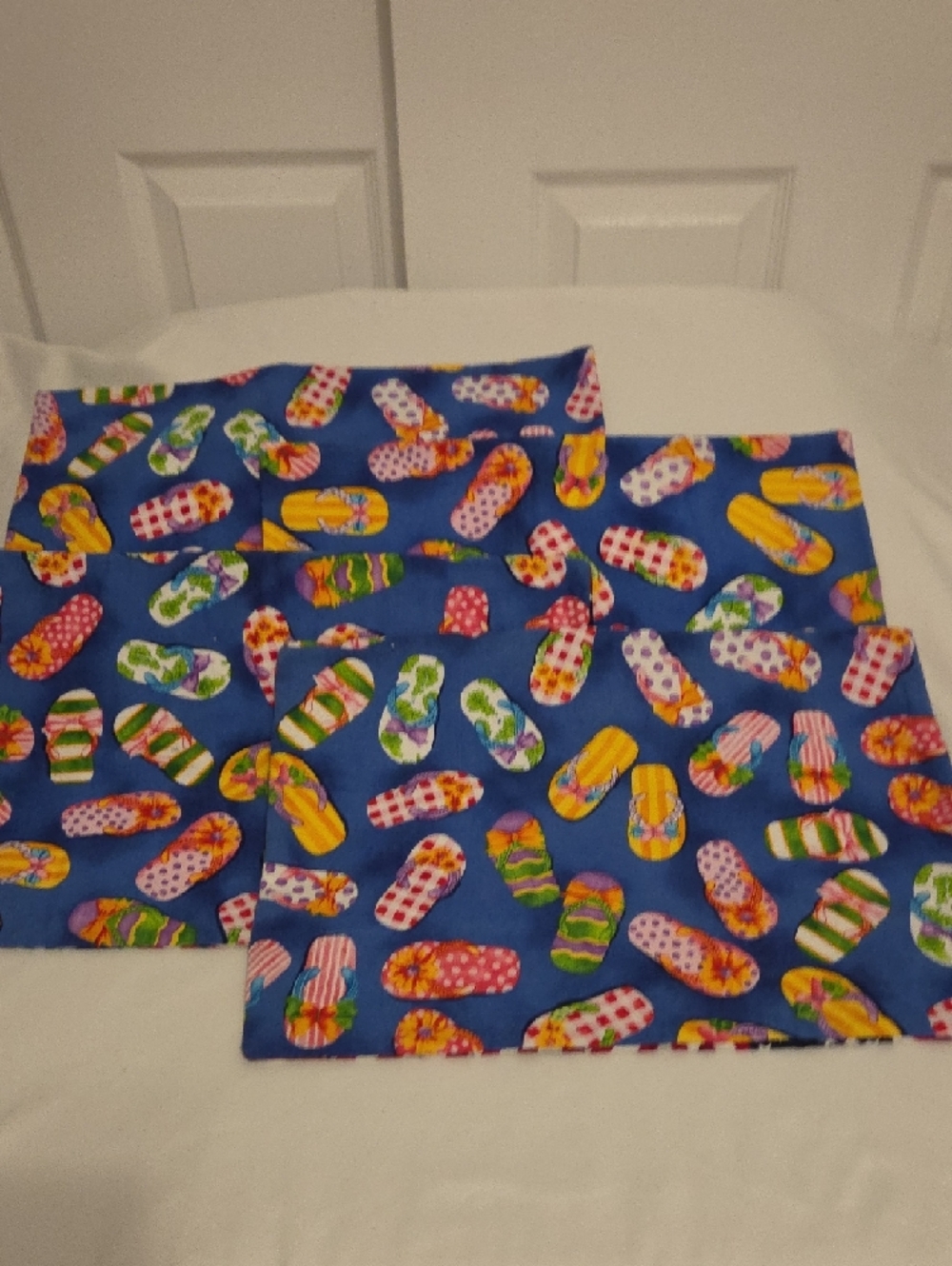 Beautiful Reverisble Placemats, Set Of 4. - Picture 2 of 4